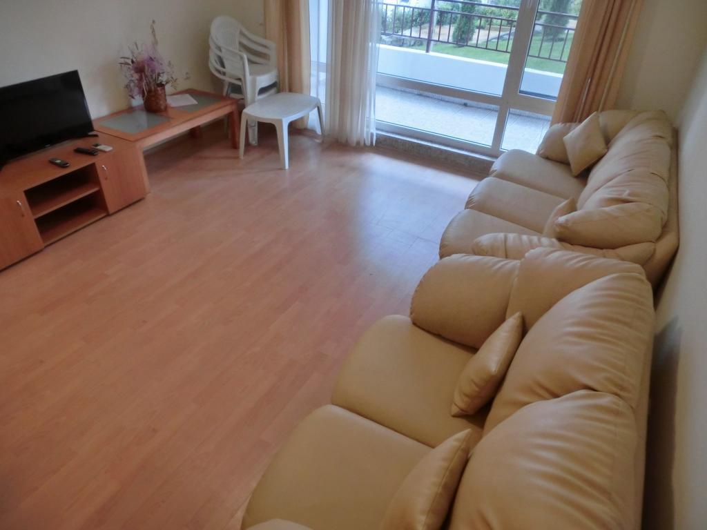 Apartment Panorama On Complex With Pools And Beach, Sveti Vlas Esterno foto