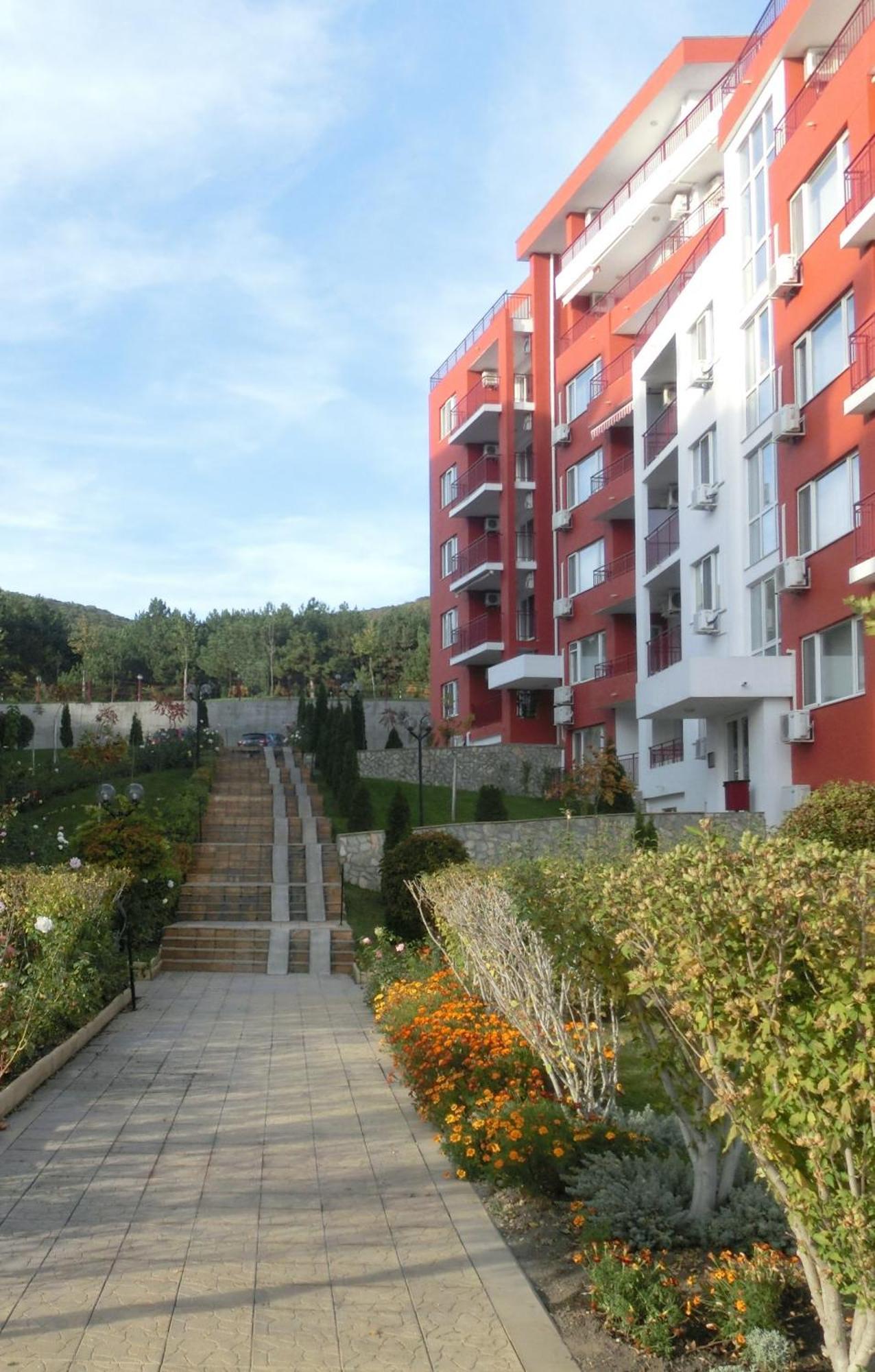 Apartment Panorama On Complex With Pools And Beach, Sveti Vlas Esterno foto
